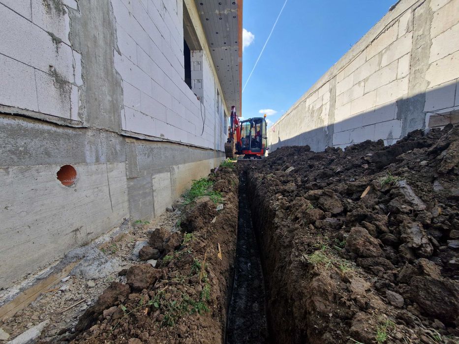 inchiriez excavator