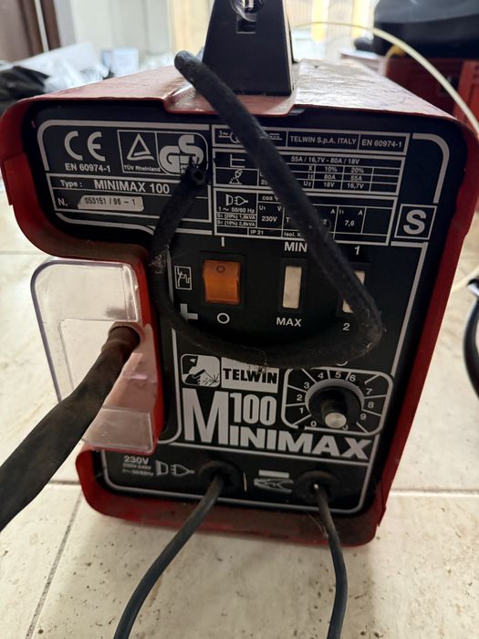 Aparat de sudura cu fir