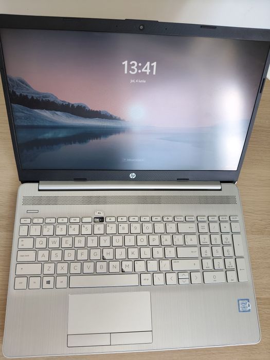 Laptop HP 15-dw0020nq, i3 Gen 8, 8GB RAM, SSD 256GB
