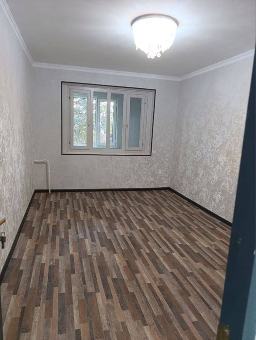 Чирчик шахри Нижнийда 2х 58 кв/м сотилади Нархи 31.000$ Наличка