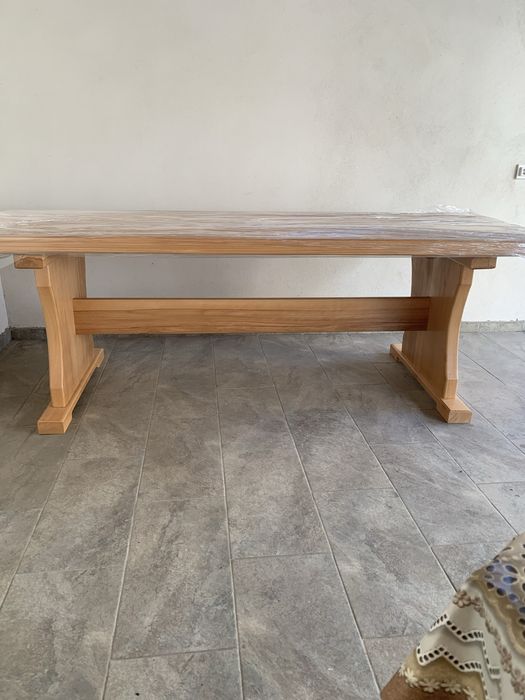 Mese rustice din lemn masiv