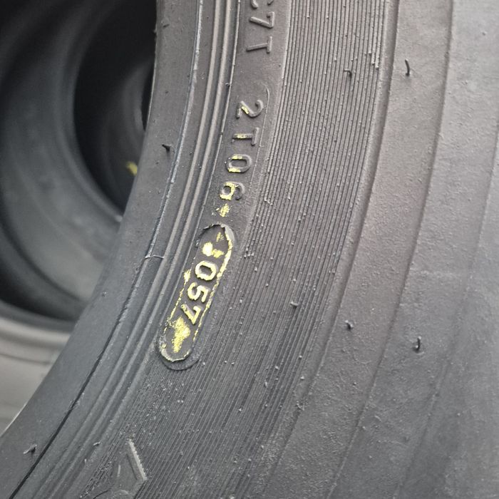 275 70 22.5 Dunlop o bucata