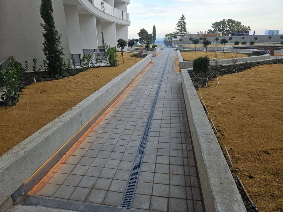 Продава се Тристаен апартамент в Варна, Възраждане 1 - 105 кв.м за 2085 €/кв.м - Снимка #18