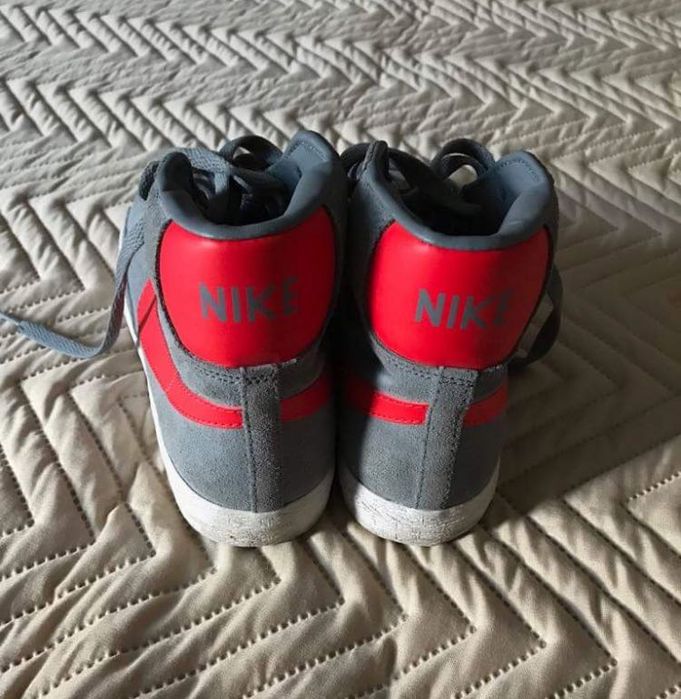 Високи маратонки NIKE..Номер 38