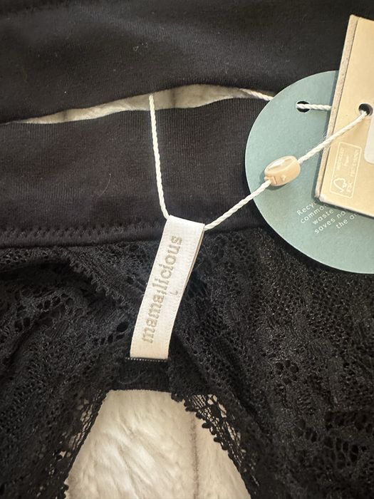 Дантелен Сутиен