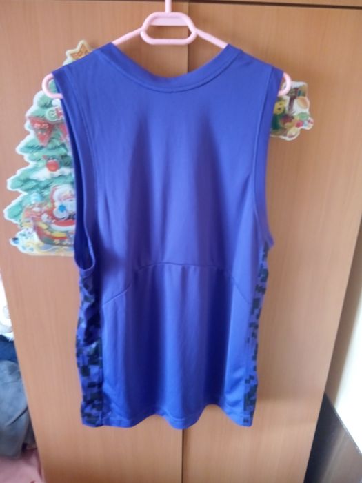 Maieu Nike Chicago bulls și La Lakers mărimea M nou cu eticheta