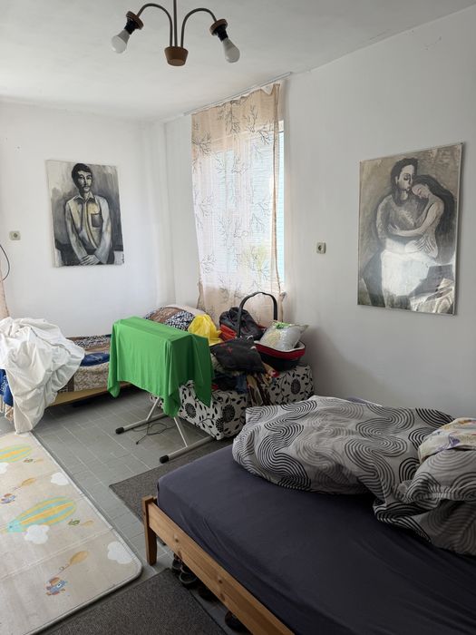 Голяма къща в град Своге