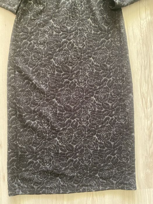 Рокля миди дължина s