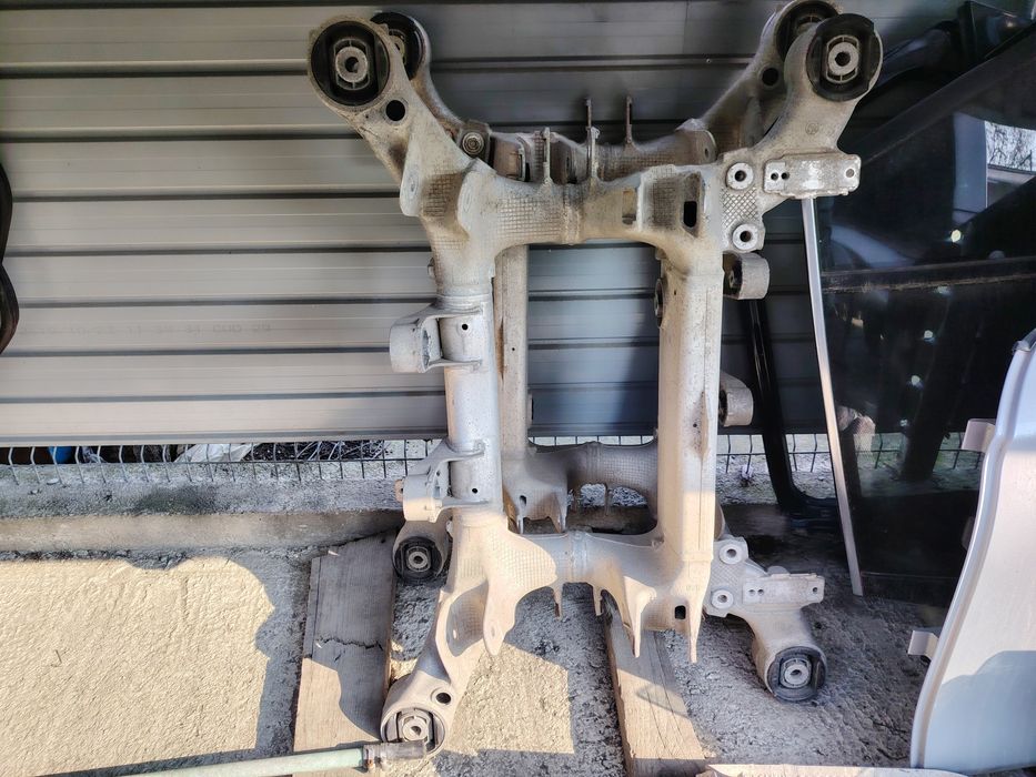 Punte cadru motor fata spate Bmw F01 F06 F10 F11