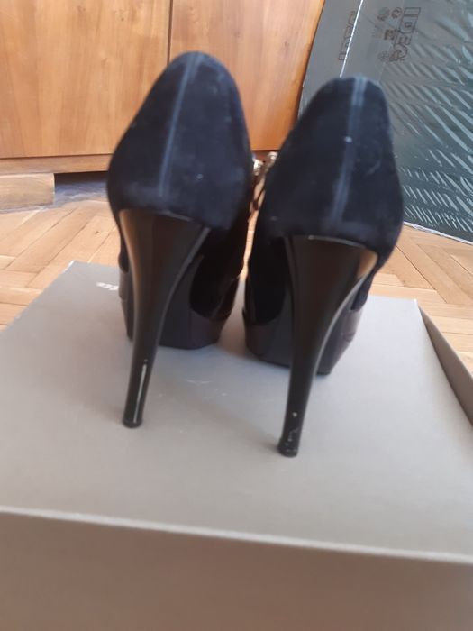 Боти, официални обувки на ток