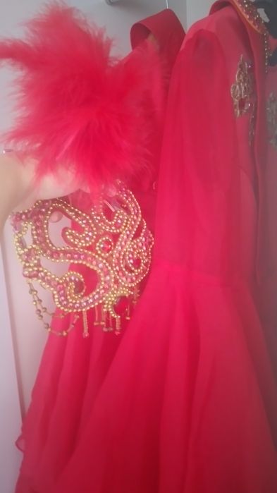 Национальные костюмы.