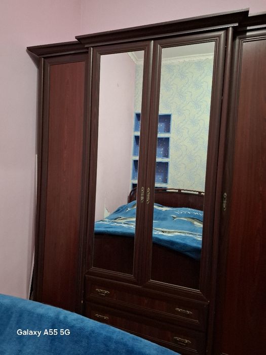 Мебель комплект, 2 тумбочка, шкаф, кровать, косметический столик