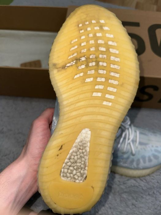 Yeezy 350V2 Mono Ice marimea 42 2/3
