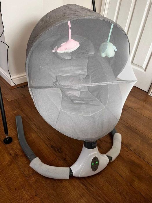 Бебешки стол-люлка с дистанционно управление, 5 скорости, 4 таймера