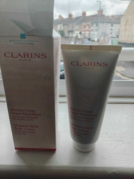 Лосиони за тяло clarins, cetaphil, aveeno