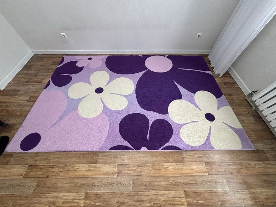 Продам ковер,размер 2*3