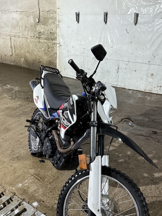 Мотоцикл эндуро пантерик