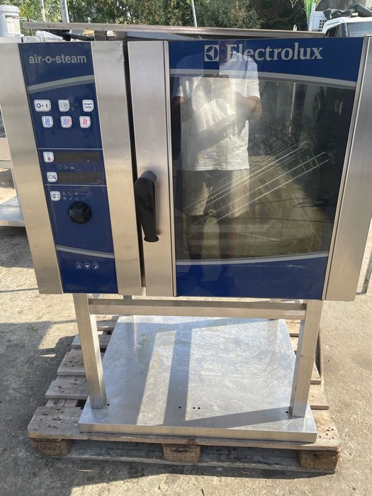 Cuptor electrolux 380