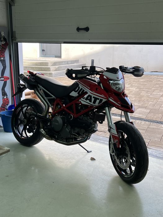 Ducati Hypermotard 796