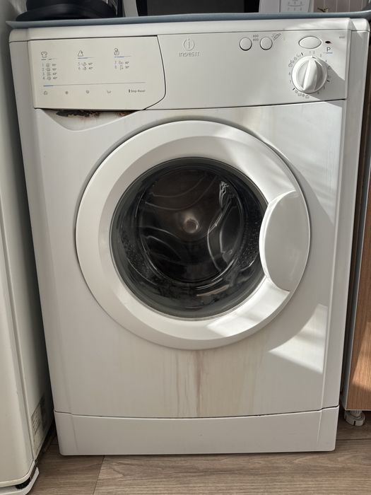 Продам стиральную машину на запчасти