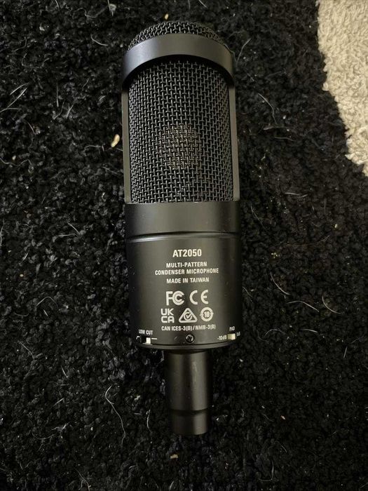 Студийный микрофон Audio Technica AT2050