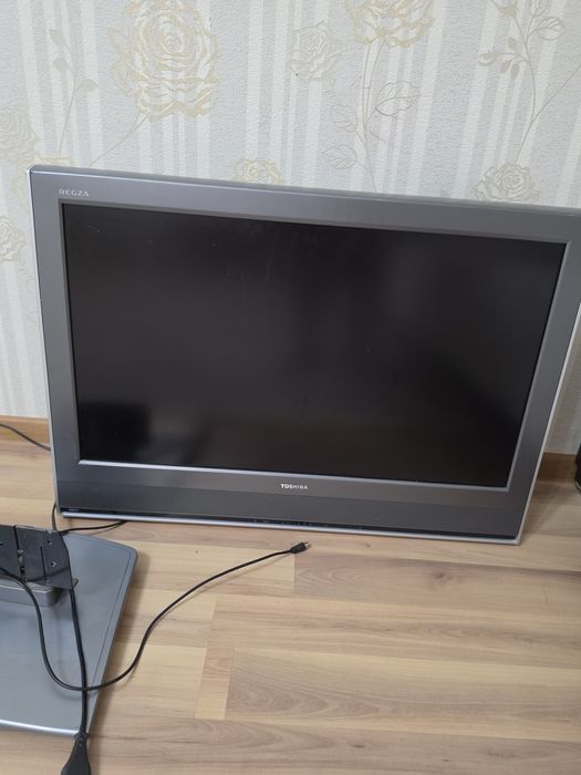 Телевизор Toshiba REGZA (в отличном состоянии)