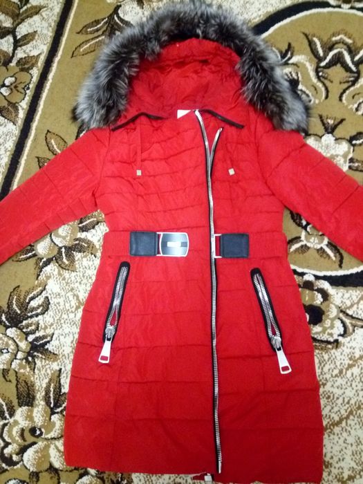 Пуховик зимний, теплый в хорошем состоянии