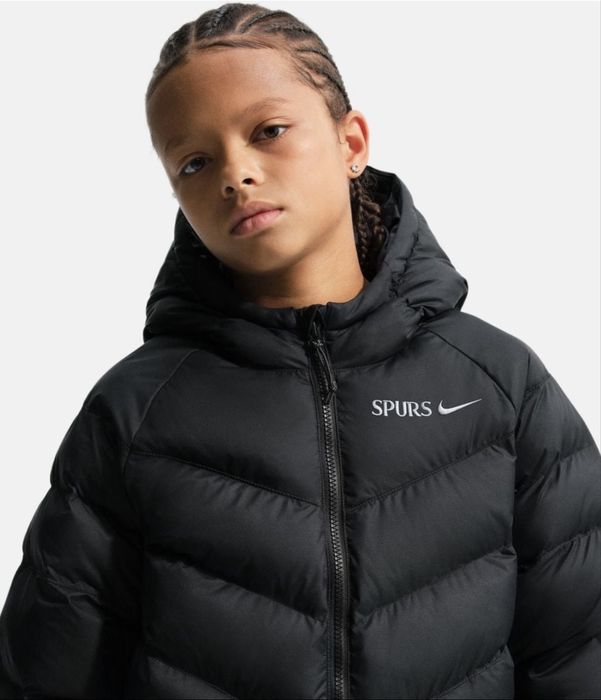 Nike Яке Оригинално от 8г. до 13г.