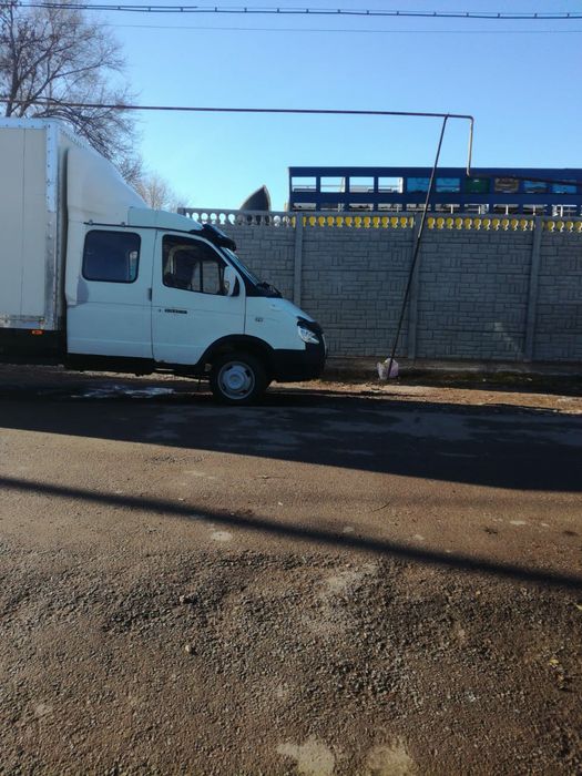 Продаю газель год 2003 сотка движок карбиратор