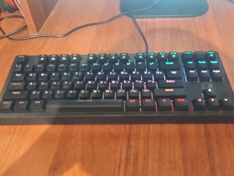 Клавиатура Dareu EK87 Red Switch черный