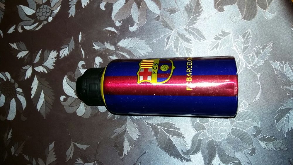 Алуминиева бутилка за вода