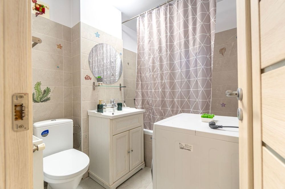 Inchiriez apartament 2 camere decomandat - Craiter, Brasov
