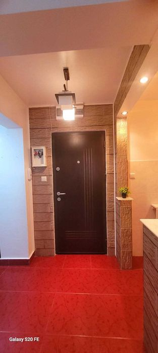 Vând Apartament cu 2 camere la Malul Mării!