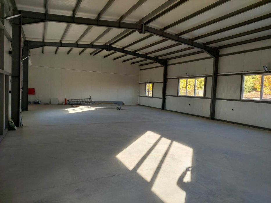 Дава се под наем Промишлена сграда в Казанлък - 435 кв.м за 1020 € - Снимка #5