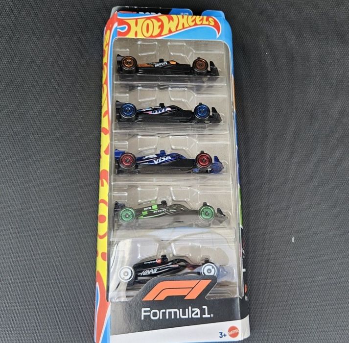 Mercedes 5 pack Matchbox, Formula 1 hot wheels BMW Audi Porsche 6 pack