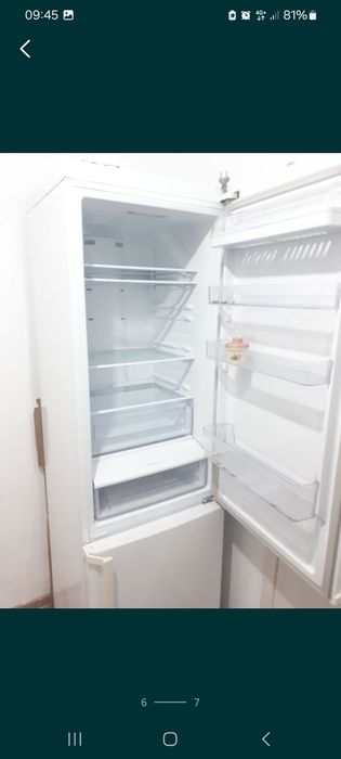 Продаётся двухкамерный холодильник марки "Самсунг"