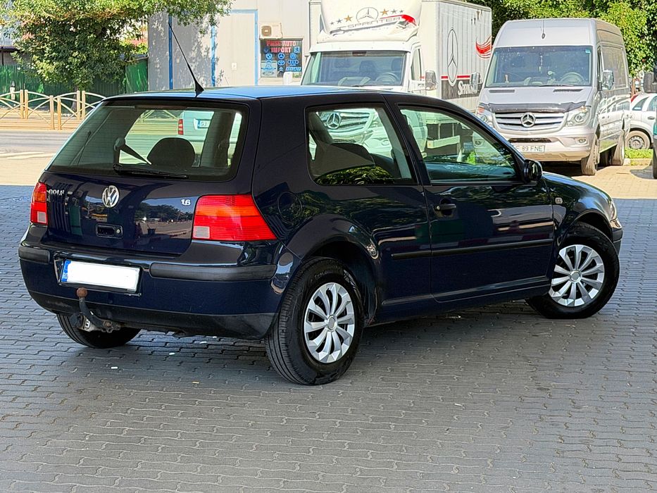 VOLKSWAGEN Golf 2000 — imagine 4