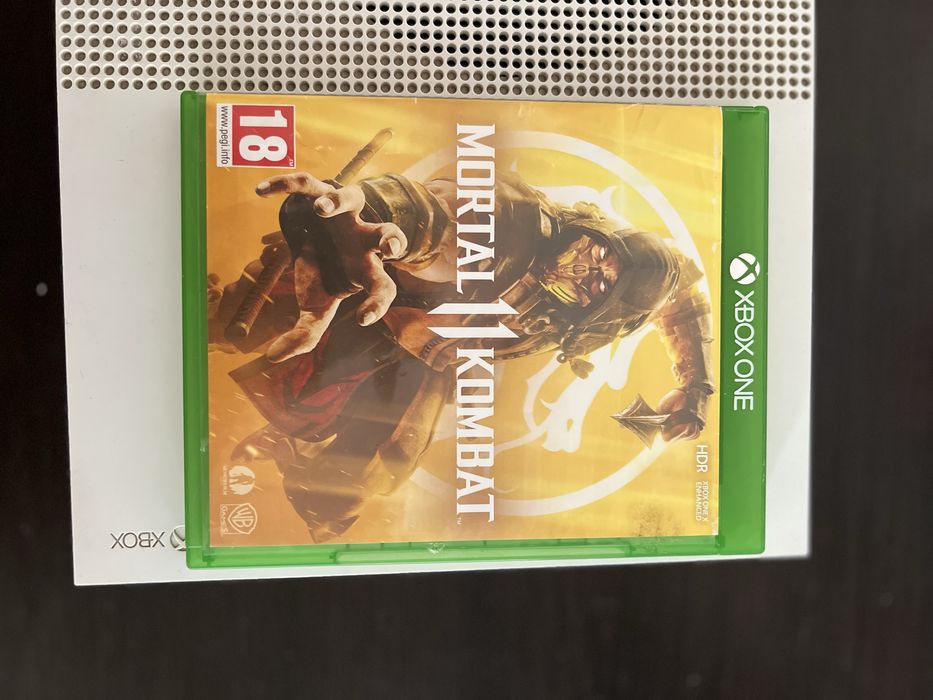 Xbox one S alb în stare perfecta de functionare