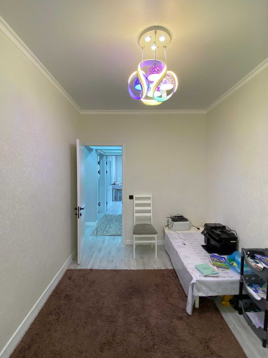 Продаётся 4-комнатная квартира на 4/5 этаже в мкр ВЕРХНИЙ ОТЫРАР