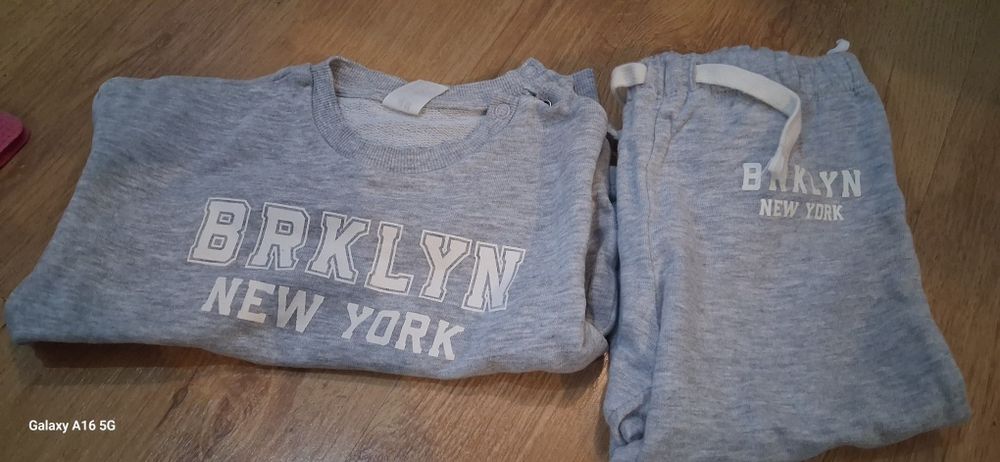 Hainute baieti marime 86