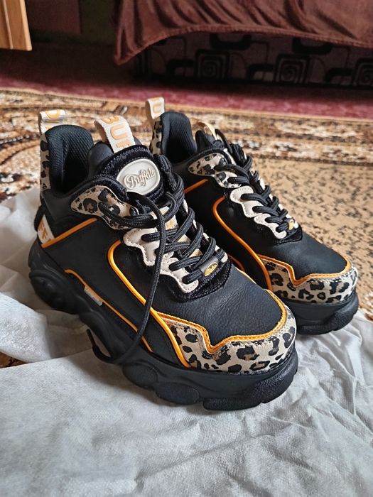 Adidași Bufallo originali