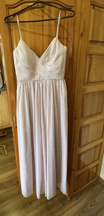 Елегантна бална рокля