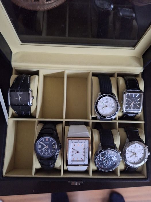 Vand ceasuri quartz din colectia proprie