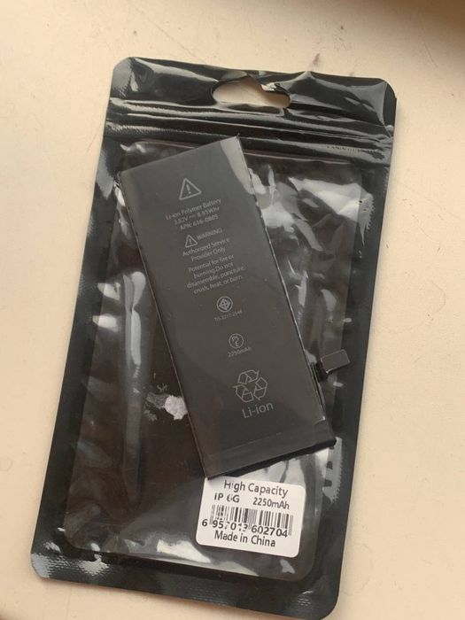 Экран и Акумм на Айфон 6