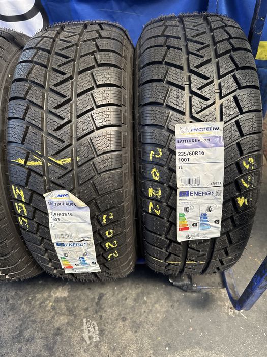 235/60/16 Michelin 100T