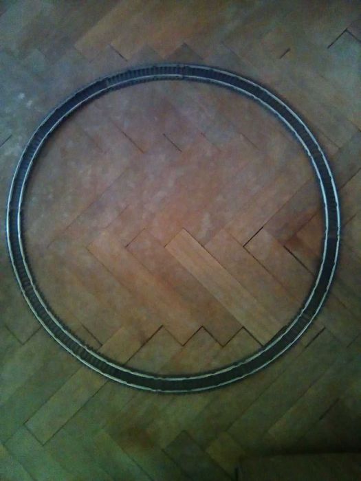 влакче с релси и ключе