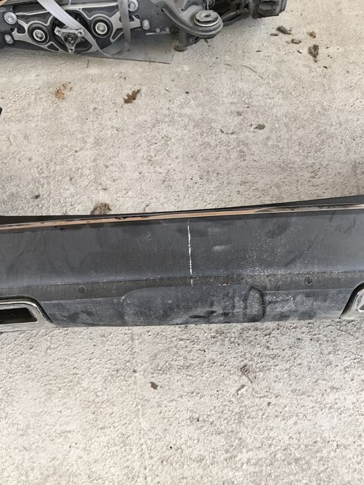 Задна броня Peugeot 5008 GT /Пежо 5008 ГТ 2023г с дупки за парктроници