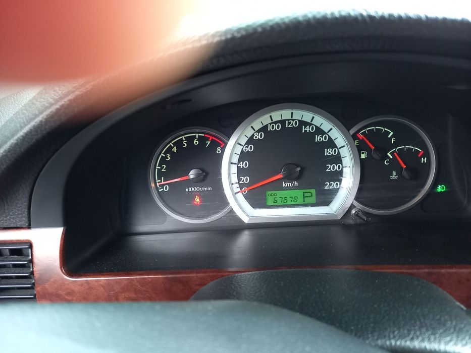 Lasetti sotiladi. Продаётся ласетти