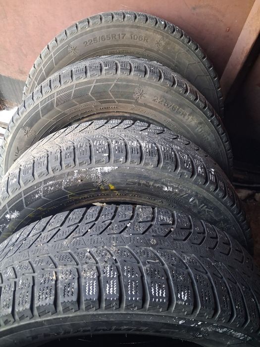 225/ 65 / 17 TRIANGLE