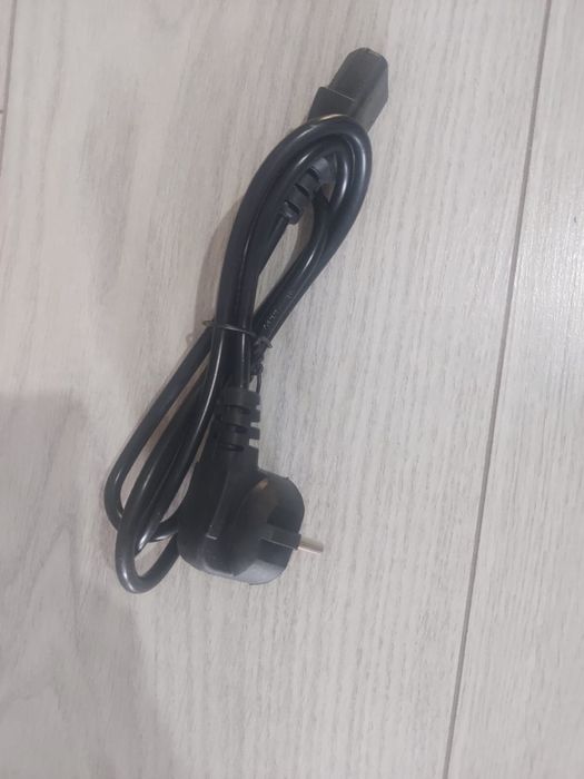 Кабель для компьютера